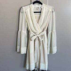 Flowy bell sleeve dress with belt